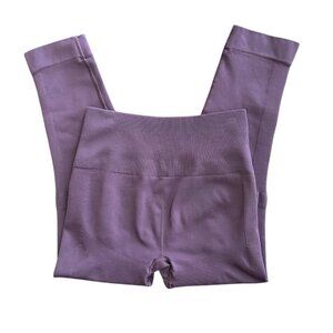 Lululemon Leggings Size 8 Cropped Purple Stretch Comfort Gym Workout